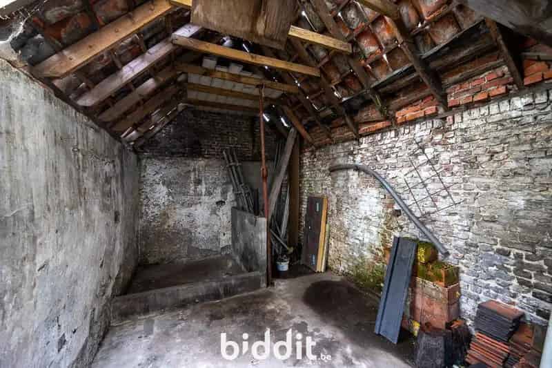 Halfopen Woning Met Tuin Stabroek