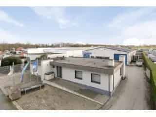 Huis met Loods te Koop Merchtem