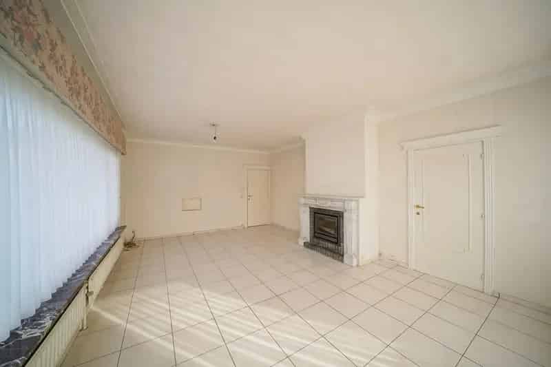 Ruime woning te renoveren Stene 4 slaapkamers garage tuin