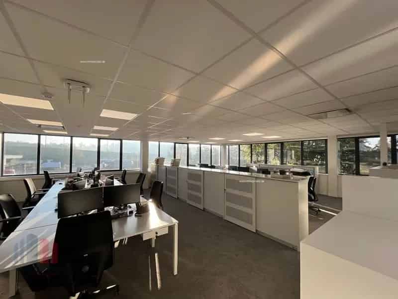 Kantoorruimte te huur Merelbeke 505m² Nabij R4 E40 E17