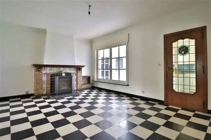 Huis Te Koop Sint-Elisabeth: Ruime Burgerwoning met Garage