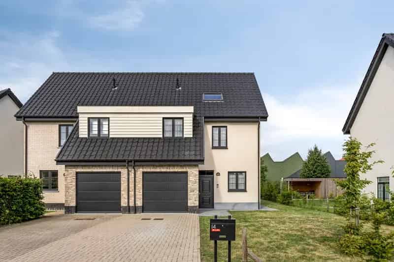 Huis te koop Lauwe: 4 slaapkamers, garage, zonnepanelen