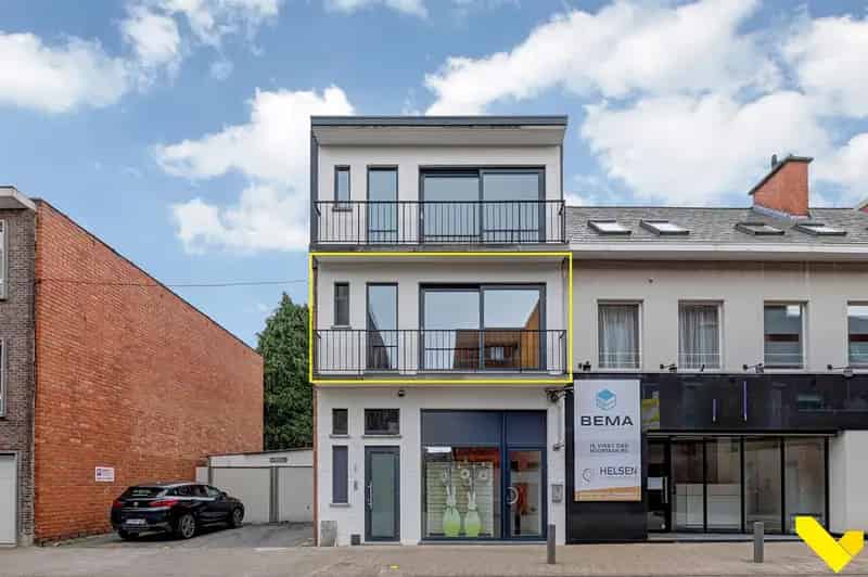 Investeringsgebouw 80m2 Handelspand 2x 80m2 Appartementen