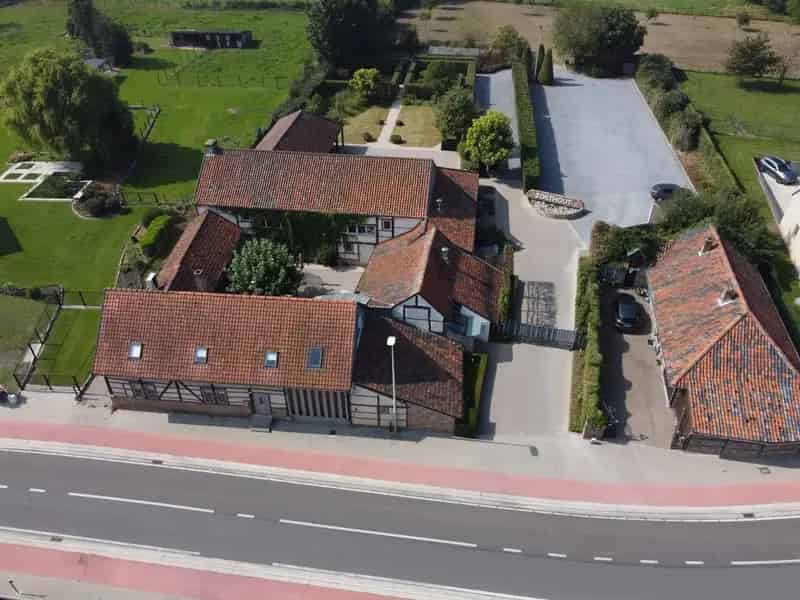 Feestzaal Restaurant Woning 74a Ruime Parking