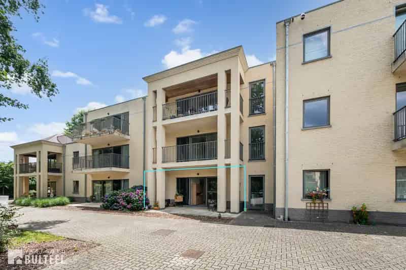 Serviceflat 1 Slaapkamer Autostaanplaats Hof ter Clipsen