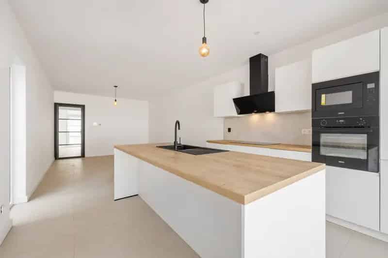 Gerenoveerde woning 4 slaapkamers Temse