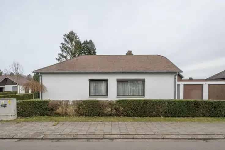 Gelijkvloerse Woning Met Tuin Te Koop 1966