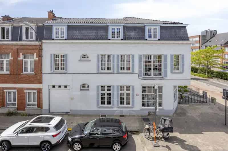 Huis te huur Vilvoorde: karaktervolle woning met commerciële ruimte