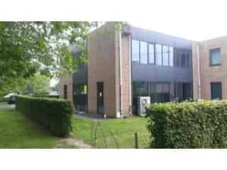 Kantoor te Koop Kortrijk - 30m² Verhuurde Bureelruimte