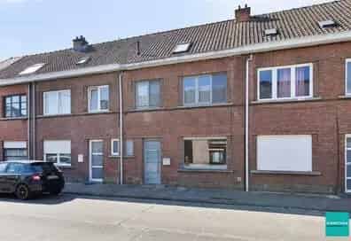 Gerenoveerde gezinswoning te Opwijk 102m²