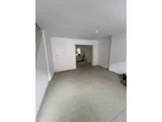Huis te Koop Monceau-sur-Sambre - Gerenoveerde woning met tuin