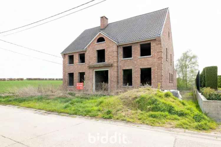 Pastorijwoning Ruwbouw 323m² Riemst