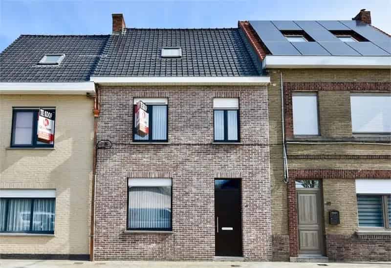 Huis te koop Eeklo: Gezellige woning met tuin en 3 slaapkamers
