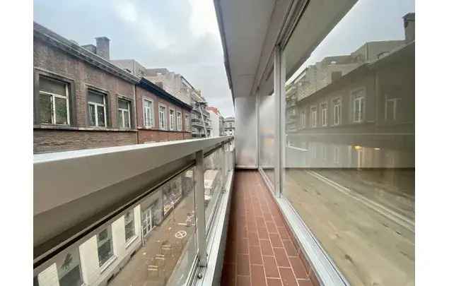 Huur 2 slaapkamer appartement van 90 m² in Liège