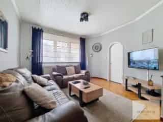 Huis te Koop - Laken - 3 slaapkamers - Grote leefruimte