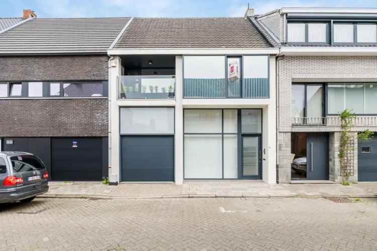 Woning te Turnhout: Split-level met 2 slaapkamers en garage