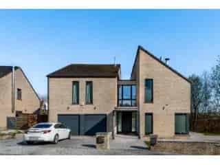 Duplex Te Koop Thy le Chateau 215m2 Terras Parkings Zonnepanelen