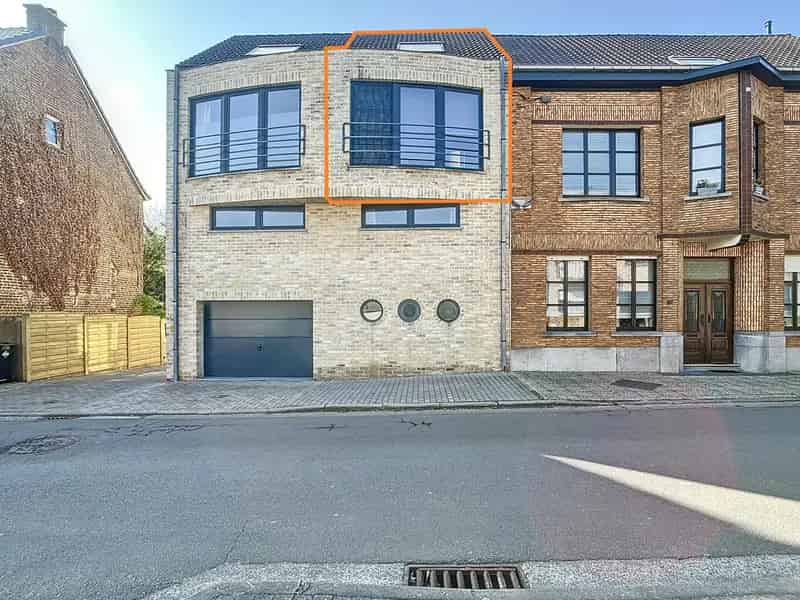 Duplex te koop Iddergem: Rustig Gelegen Instapklare woning