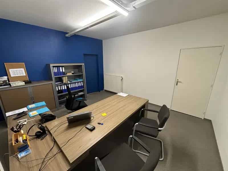 Kantoorgebouw te huur Meerhout 142m²