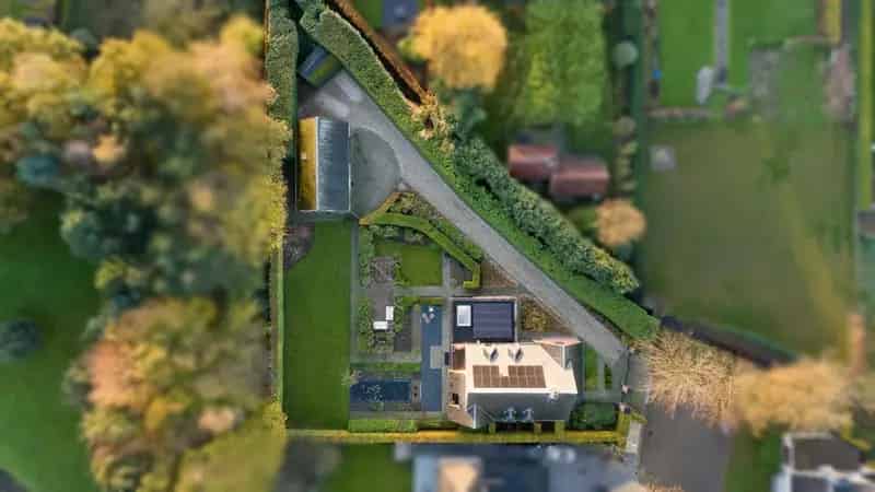 Huis te huur Hoogstraten: Luxueuze villa met tuin en bijgebouw
