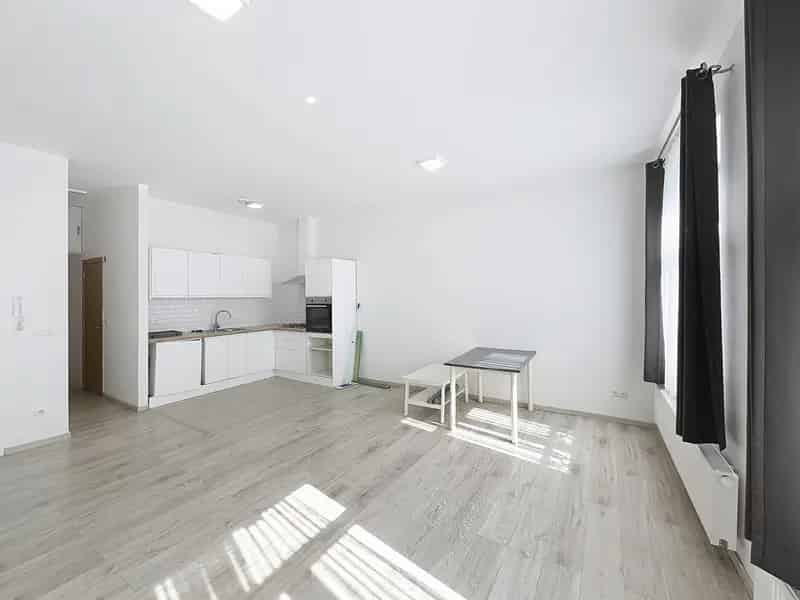 2 Slaapkamer Appartement Elsene Louizalaan 76m2