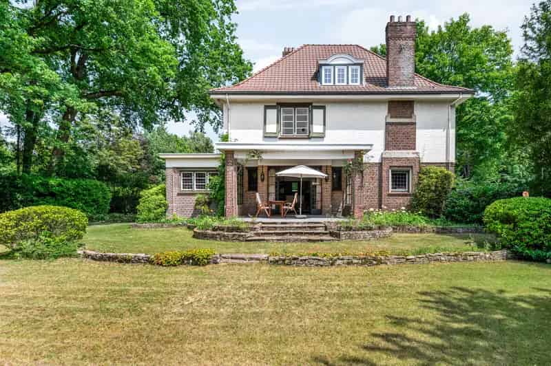 Huis te koop: Interbellumwoning met 4 slaapkamers en tuin