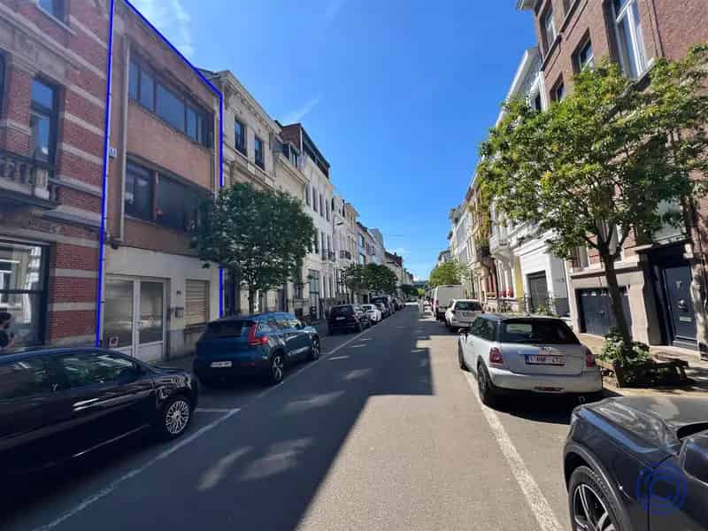 Huis te koop Antwerpen: 620m² renovatieproject met potentieel