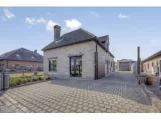 Huis te koop Affligem - Charmante halfopen bebouwing met zwembad