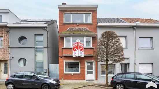 Woning 4 5 slaapkamers loods te renoveren