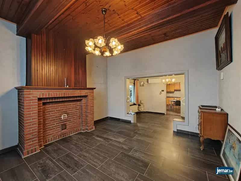 Te renoveren woning Leut - Renovatieproject - 135m²
