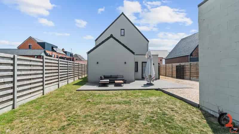 Gerenoveerde 5 Slaapkamers Huis te Koop in Paal