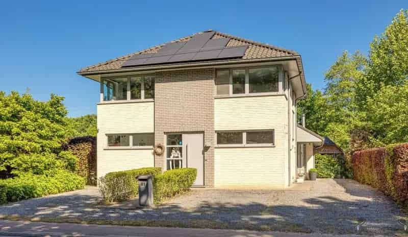 Villa met Zwembad te Tremelo