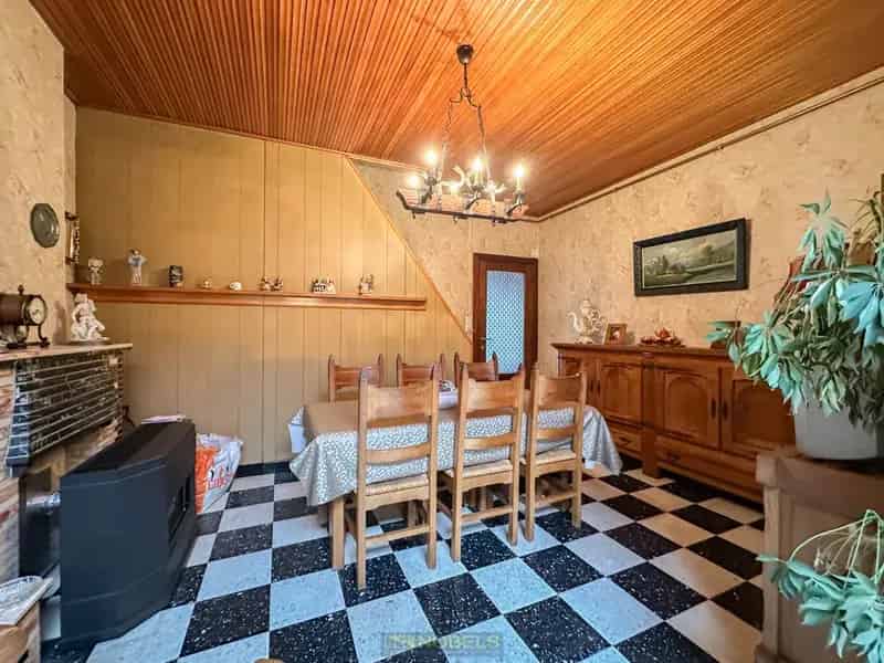 Te renoveren woning Ronse met stadstuin en garage