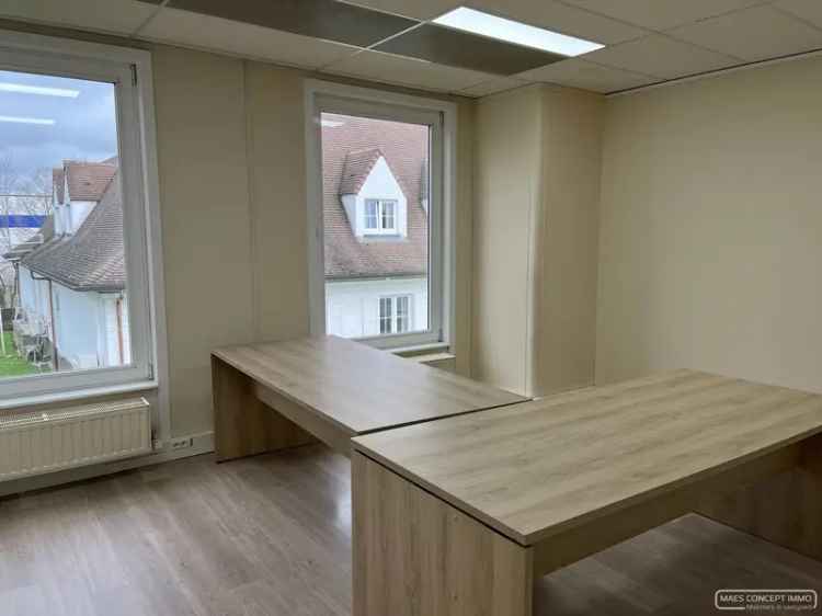 Kantoor te huur in Waregem op top-locatie - 225 m2