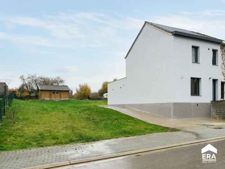 Huis te huur Tongeren: 3 slaapkamers, 2 badkamers, tuin