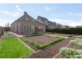 Huis te Koop Gierle Ruime Tuin Nabij E34