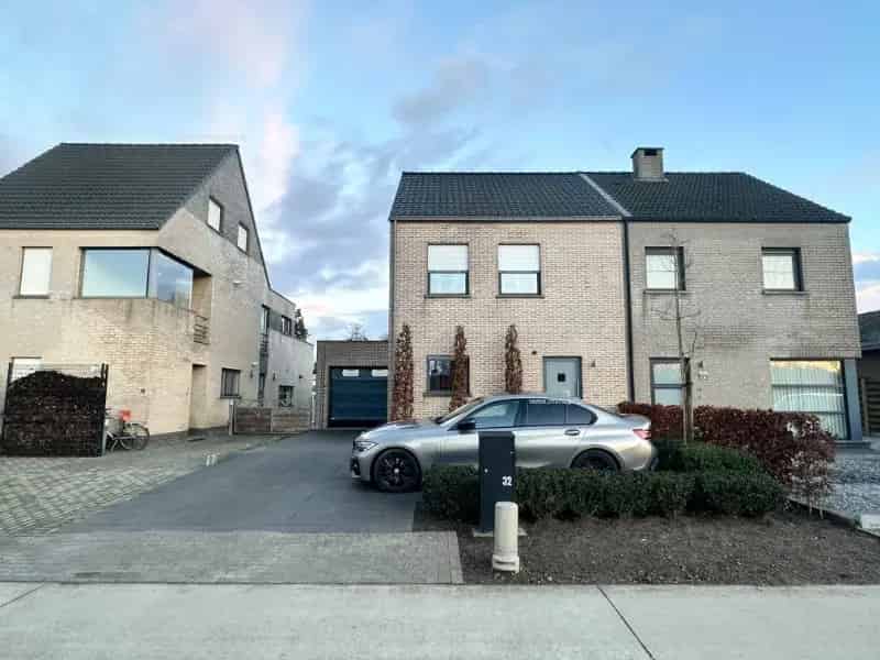 Te Huur Balen: Instapklare Woning 3 Slaapkamers Grote Tuin