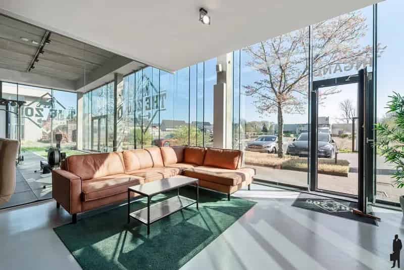 Bedrijfsvastgoed 160m² Mol KMO Kantoor Showroom