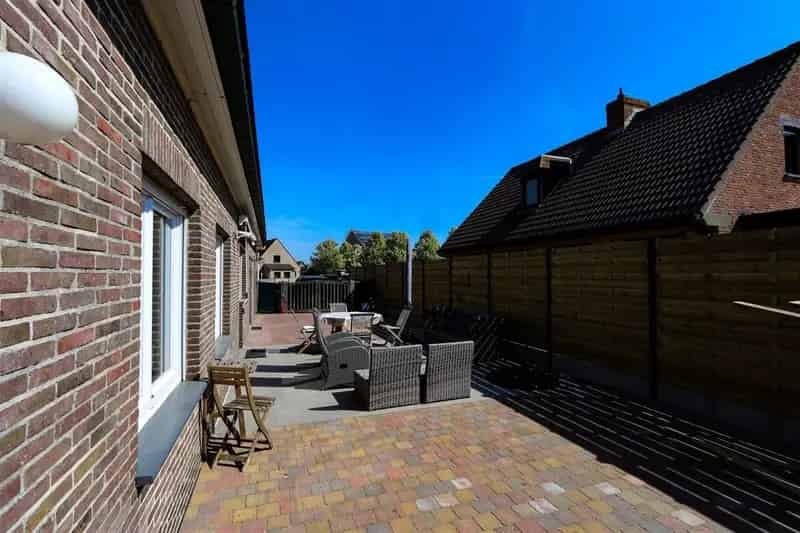 Huis te Koop Harendijke: Moderne HOB met Zonnepanelen en Batterij