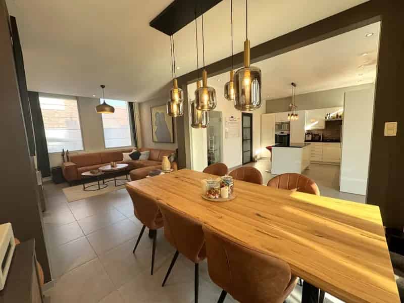 Huis te huur 4 slaapkamers garage tuin