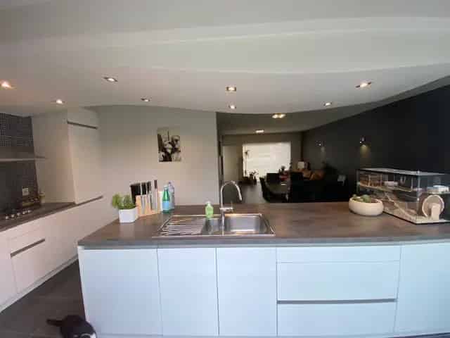 Huis te koop: 4 slaapkamers, garage, rustige ligging