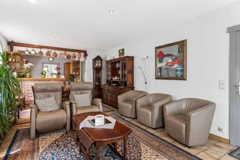 Karaktervolle woning met uitbreidingspotentieel tot 4 slaapkamers Wommelgem