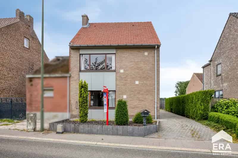 Halfopen Woning te Linter met 3 slaapkamers en Tuin
