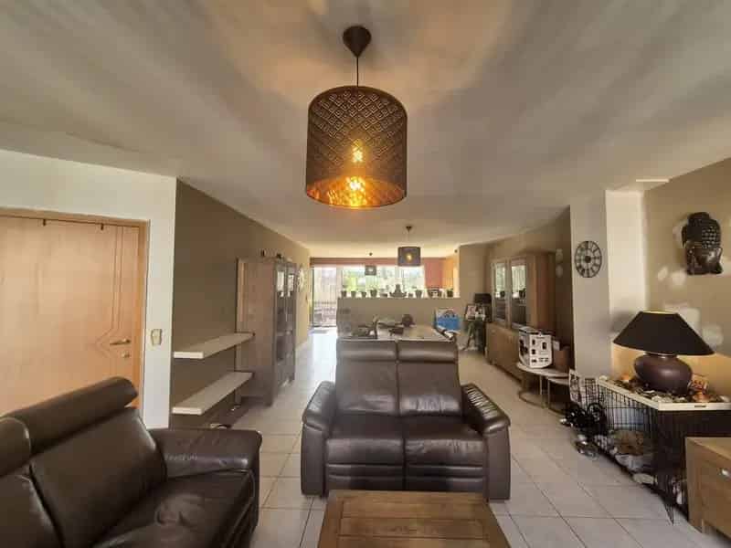 Bel-etage woning met tuin te koop