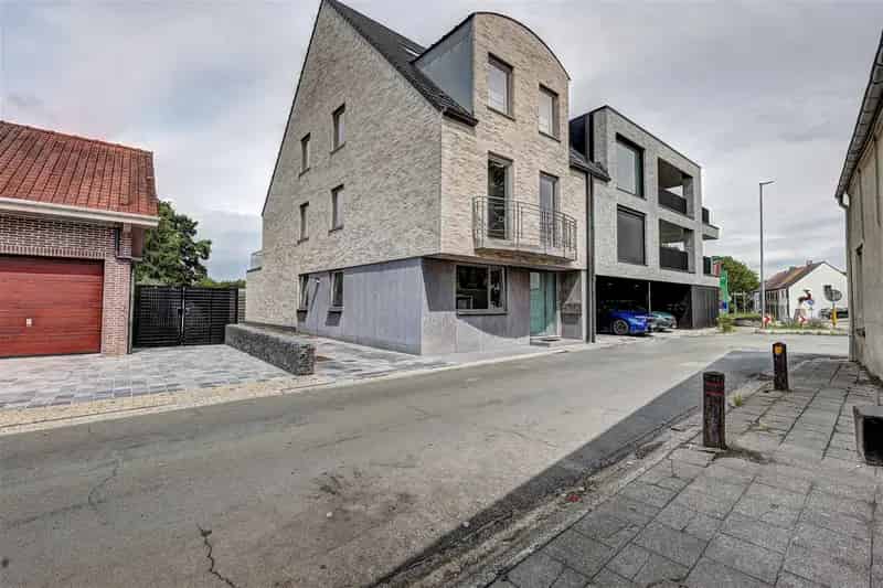 Appartement te huur Waasmunster - gelijkvloers met terras en garage
