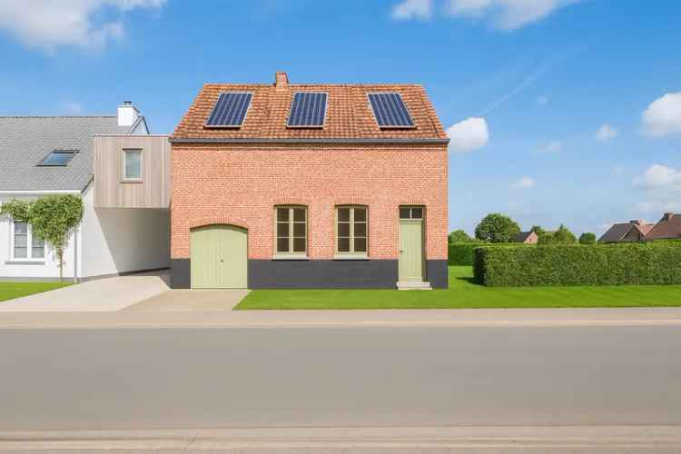 Huis te koop: Te renoveren hoeve met atelier loods