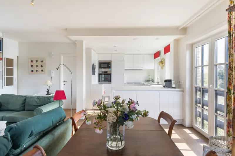 Gerenoveerd 2 Slaapkamer Appartement te Koop De Panne