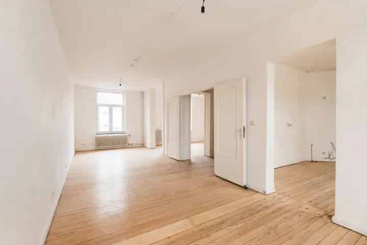 Gezinswoning te Forest 181m² Nabij Parken en Openbaar Vervoer