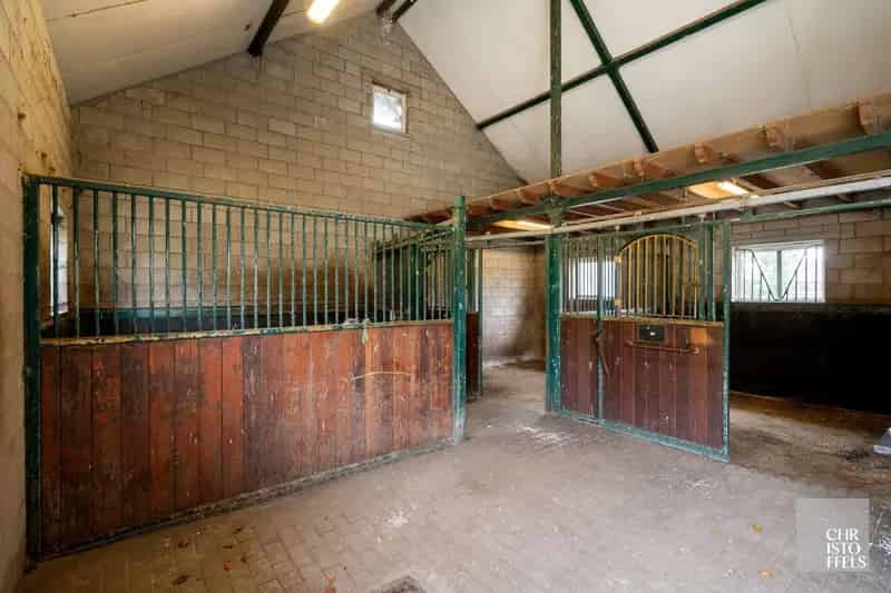 Uitzonderlijke Villa met Paardenfaciliteiten 1ha