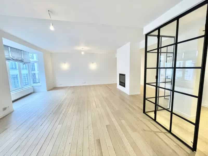Appartement te koop Sint-Gillis 3 slaapkamers 147m²